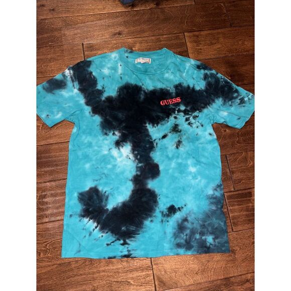 Guess Mens Tie Dye Short Sleeve T-Shirt Aqua with nautical flags Size Small Used - Picture 2 of 7
